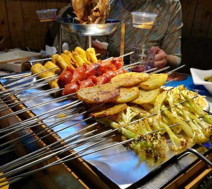 侨乡街道开发区音乐烧烤吧
